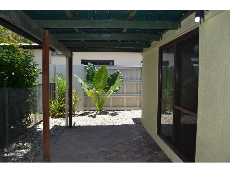 24 Starling Street, Kewarra Beach QLD 4879