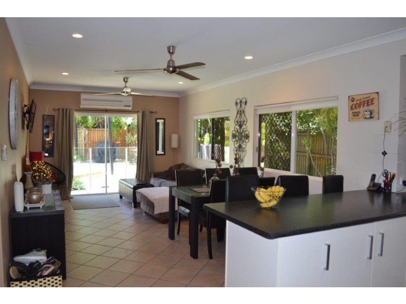 8 Capri Close, Kewarra Beach QLD 4879