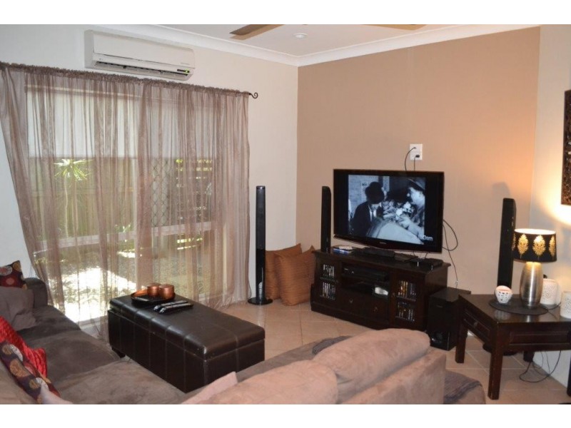 8 Capri Close, Kewarra Beach QLD 4879