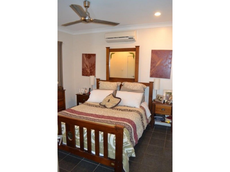 8 Capri Close, Kewarra Beach QLD 4879