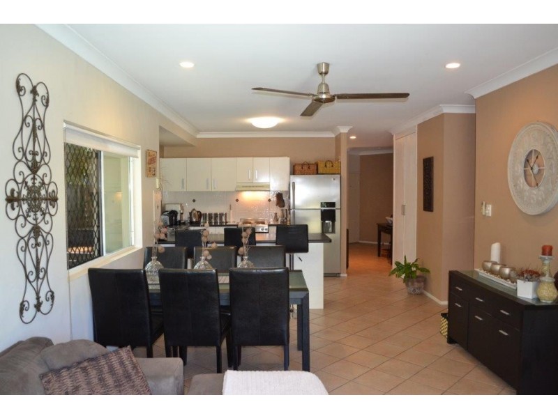 8 Capri Close, Kewarra Beach QLD 4879