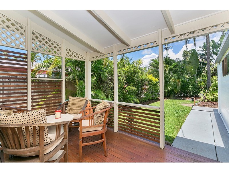 54 Terebra Street, Palm Cove QLD 4879