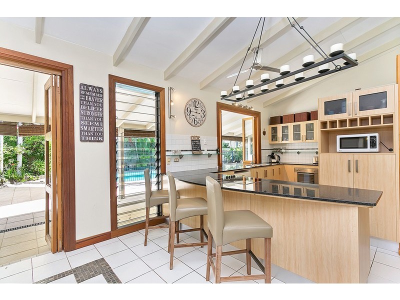 54 Terebra Street, Palm Cove QLD 4879