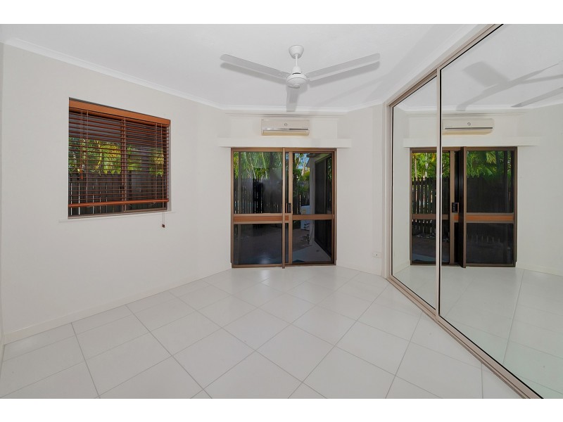 2/12 Clifton Road, Clifton Beach QLD 4879