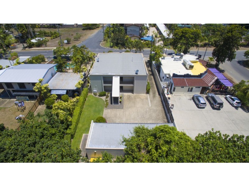 2/12 Clifton Road, Clifton Beach QLD 4879