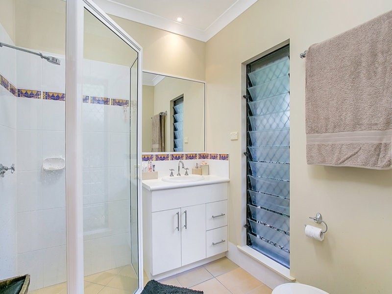 10 Howie Close, Kewarra Beach QLD 4879