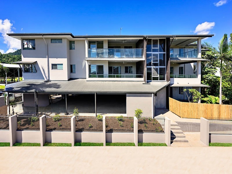 2/211-213 Kamerunga Road, Freshwater QLD 4870