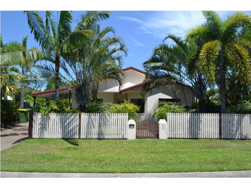 11 Dolphin Close, Kewarra Beach QLD 4879