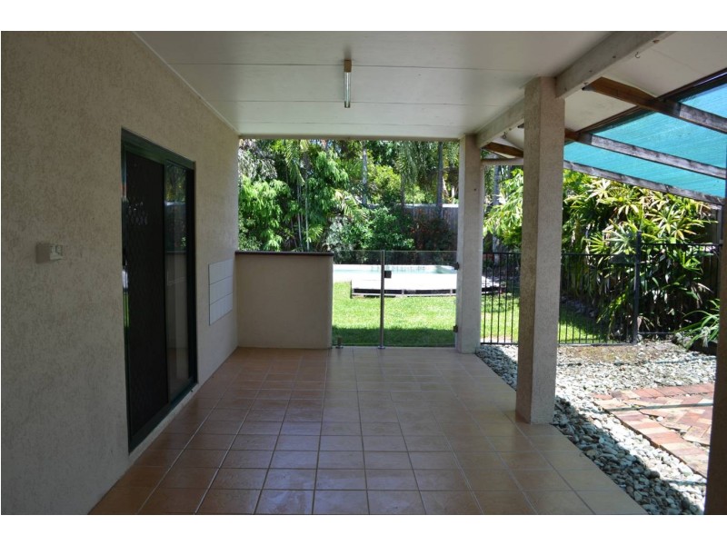 11 Dolphin Close, Kewarra Beach QLD 4879