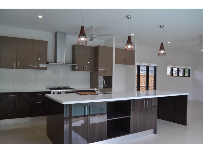 1 Bluecove Circuit, Trinity Park QLD 4879