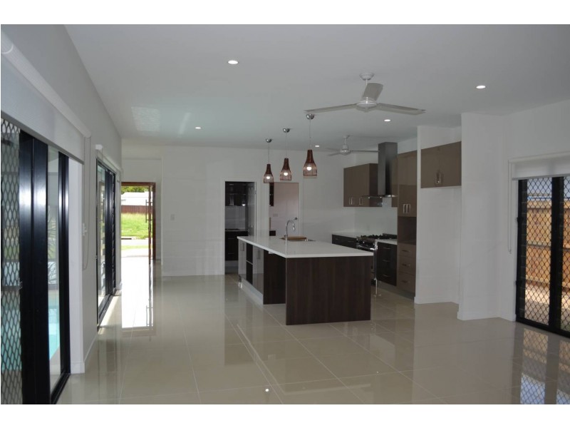 1 Bluecove Circuit, Trinity Park QLD 4879