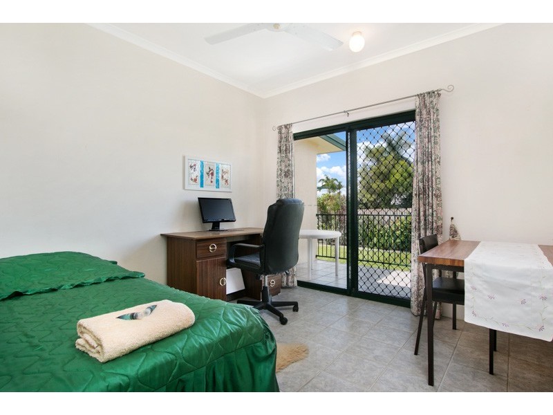 1 Lamb Street, Smithfield QLD 4878