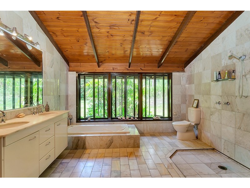 15 Lotus Lane, Kuranda QLD 4881