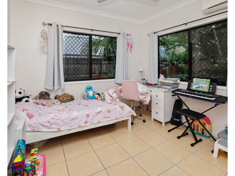 16 Lookout Terrace, Trinity Beach QLD 4879