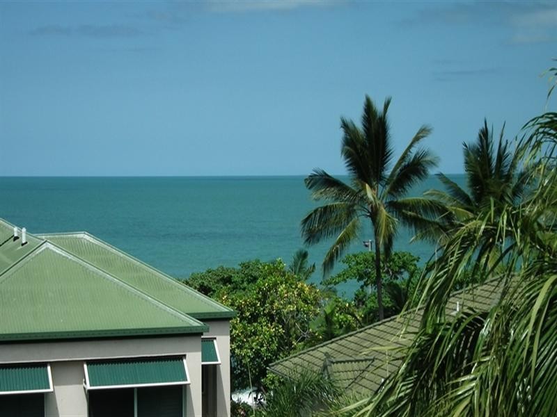 5/42 Moore Street, Trinity Beach QLD 4879