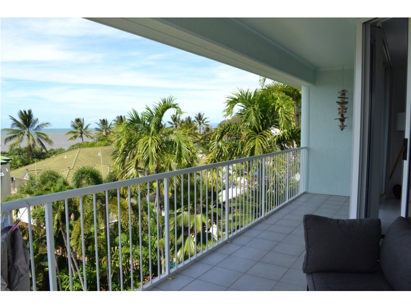 5/42 Moore Street, Trinity Beach QLD 4879