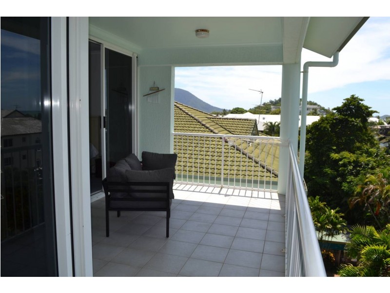 5/42 Moore Street, Trinity Beach QLD 4879