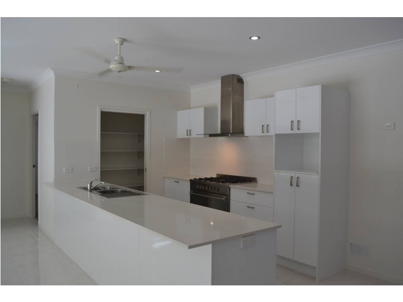 29 Bowline Close, Trinity Beach QLD 4879