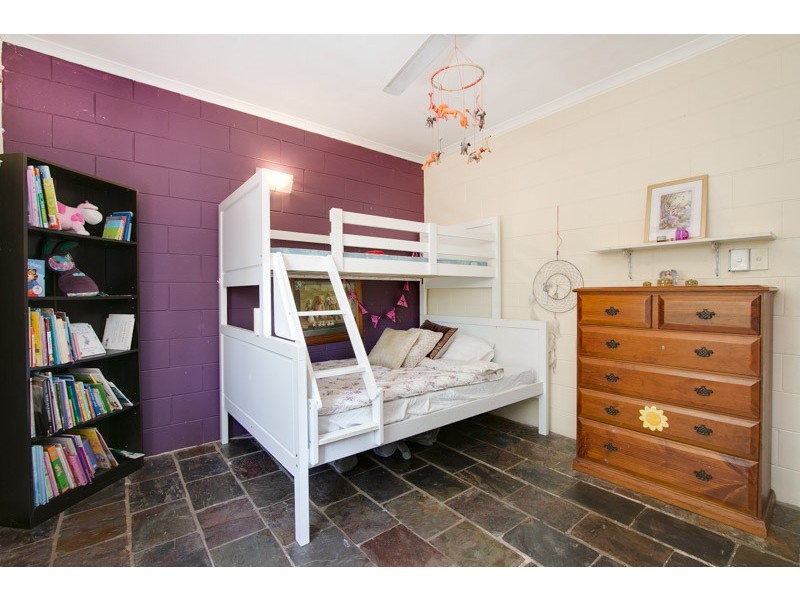 12 Banksia Close, Holloways Beach QLD 4878