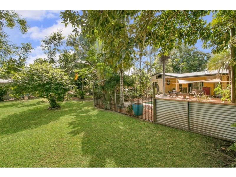 12 Banksia Close, Holloways Beach QLD 4878