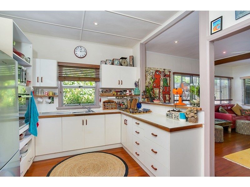 88 Christensen Street, Machans Beach QLD 4878