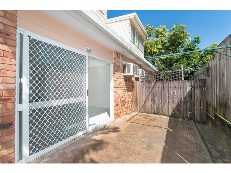 8/79 Moore Street, Trinity Beach QLD 4879