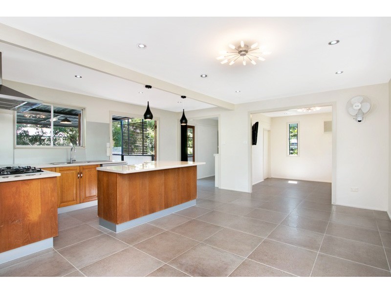 23 Christensen Street, Machans Beach QLD 4878