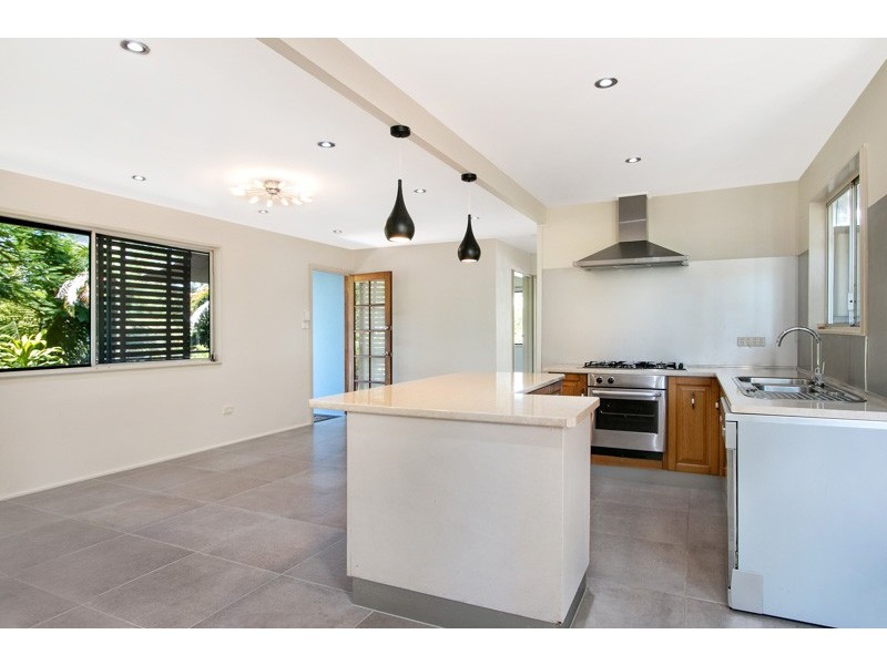 23 Christensen Street, Machans Beach QLD 4878