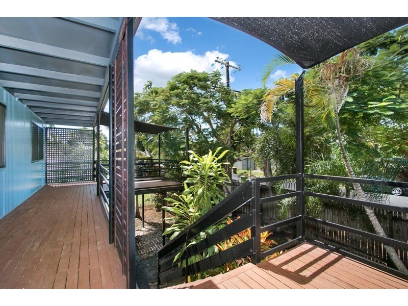 23 Christensen Street, Machans Beach QLD 4878