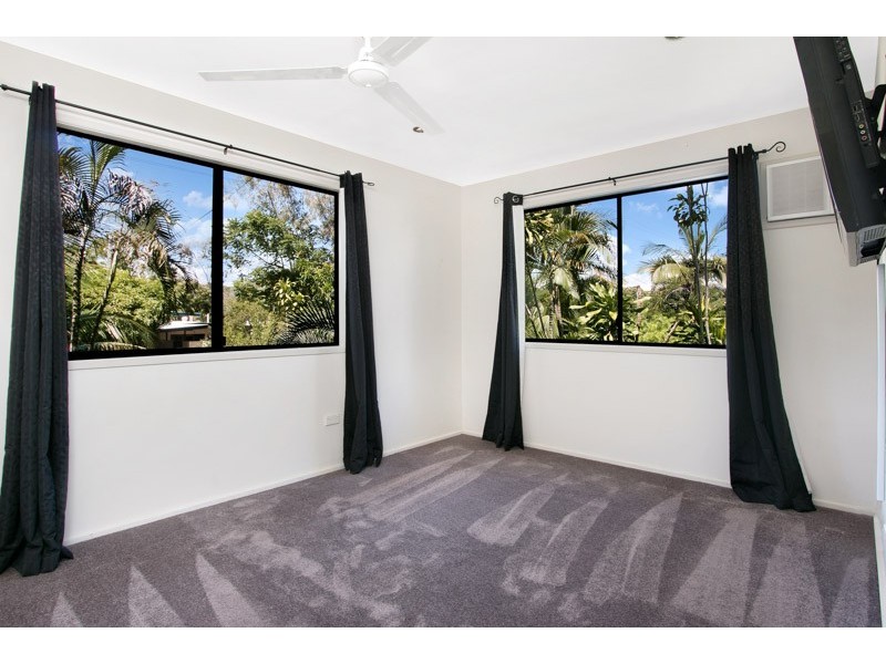 23 Christensen Street, Machans Beach QLD 4878