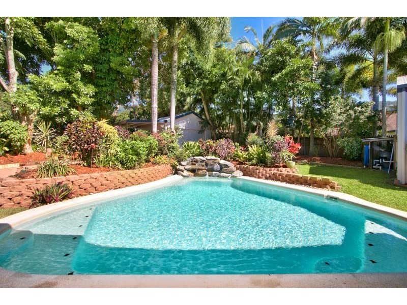2 Collett Close, Kewarra Beach QLD 4879