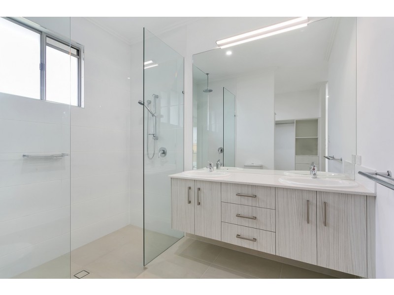 Lot 71 Ocean Drive, Palm Cove QLD 4879