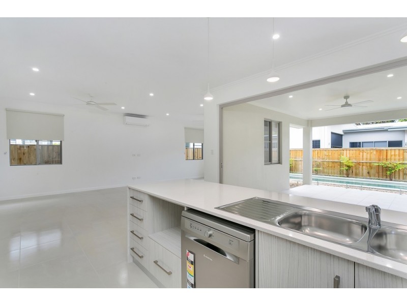 Lot 71 Ocean Drive, Palm Cove QLD 4879