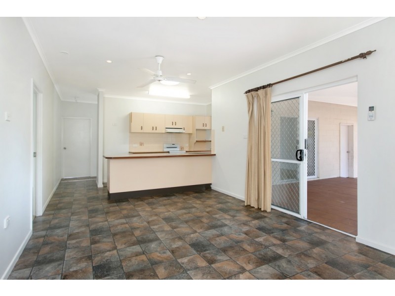 15 Limpet Close, Trinity Beach QLD 4879