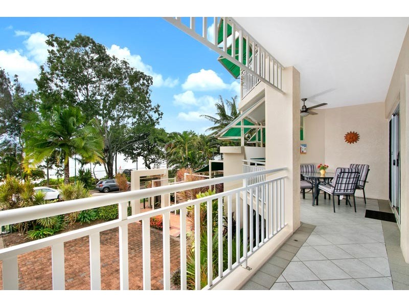 2/53 Vasey Esplanade, Trinity Beach QLD 4879