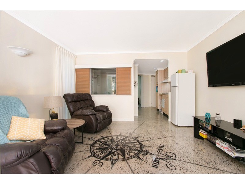 1/49 Vasey Esplanade, Trinity Beach QLD 4879