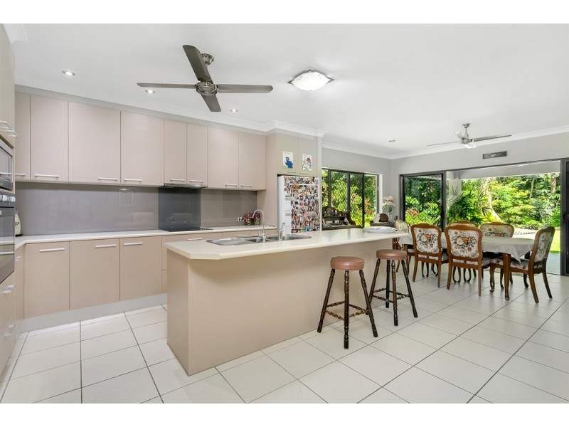 2 Fan Palm Place, Kuranda QLD 4881