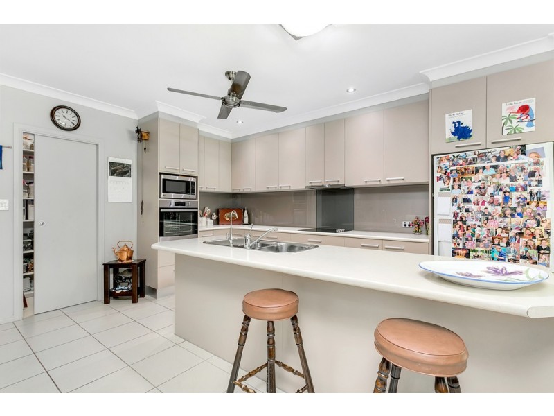 2 Fan Palm Place, Kuranda QLD 4881