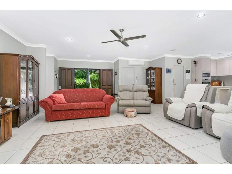 2 Fan Palm Place, Kuranda QLD 4881