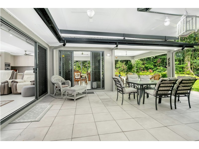 2 Fan Palm Place, Kuranda QLD 4881