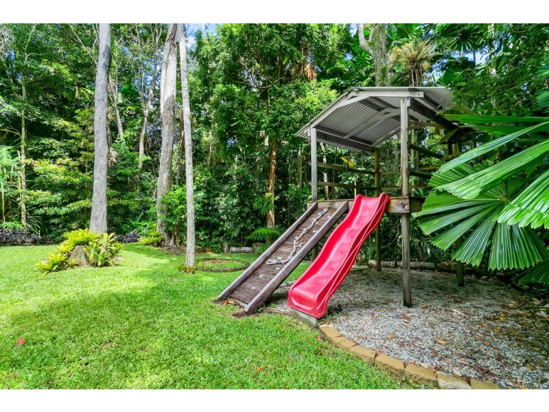 2 Fan Palm Place, Kuranda QLD 4881