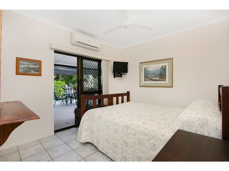 3 Anderson Street, Trinity Beach QLD 4879