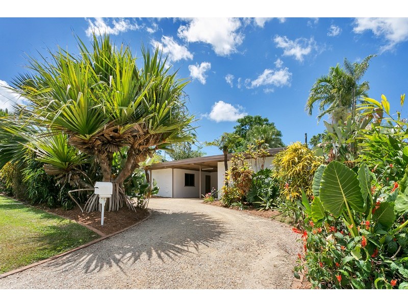 12 Duignan Street, Whitfield QLD 4870