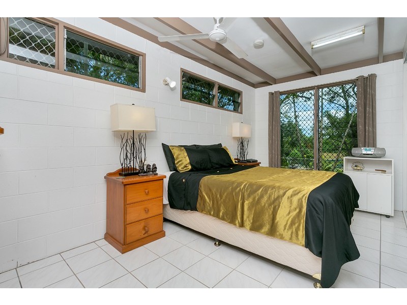 12 Duignan Street, Whitfield QLD 4870