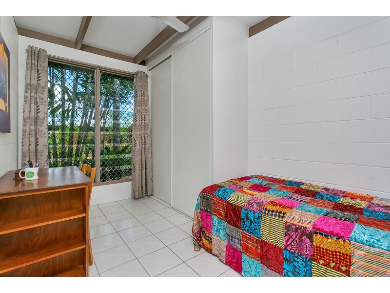 12 Duignan Street, Whitfield QLD 4870