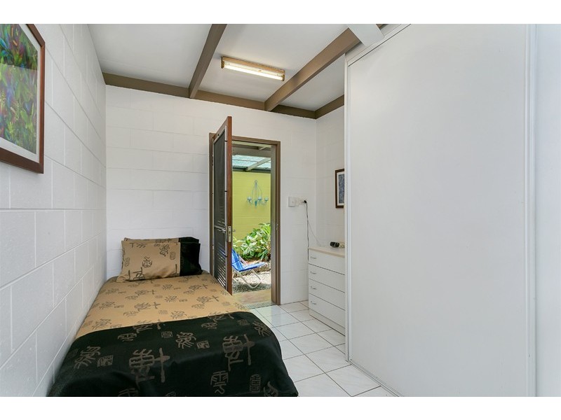 12 Duignan Street, Whitfield QLD 4870