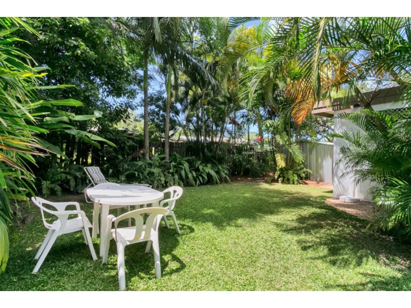 12 Duignan Street, Whitfield QLD 4870