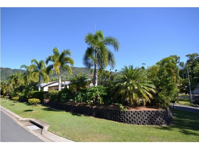 1 Jupiter Close, Clifton Beach QLD 4879