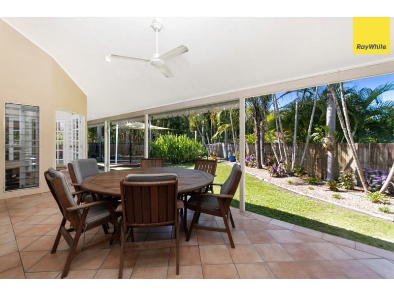 26 Trivia Street, Palm Cove QLD 4879
