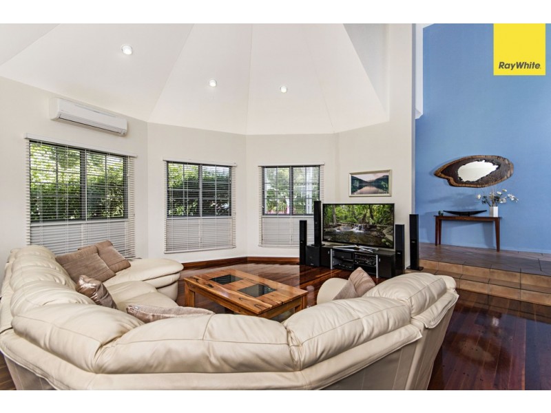 26 Trivia Street, Palm Cove QLD 4879